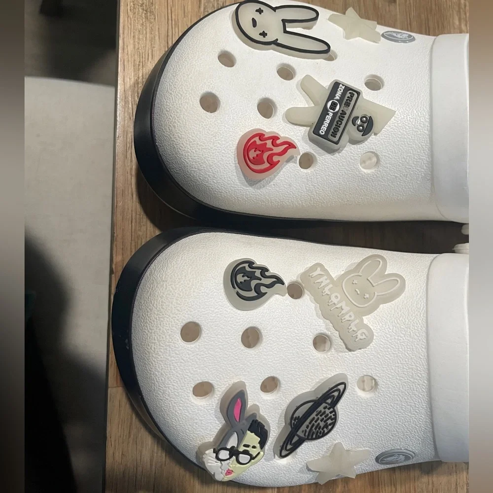 CROCS - Picture 5 of 8